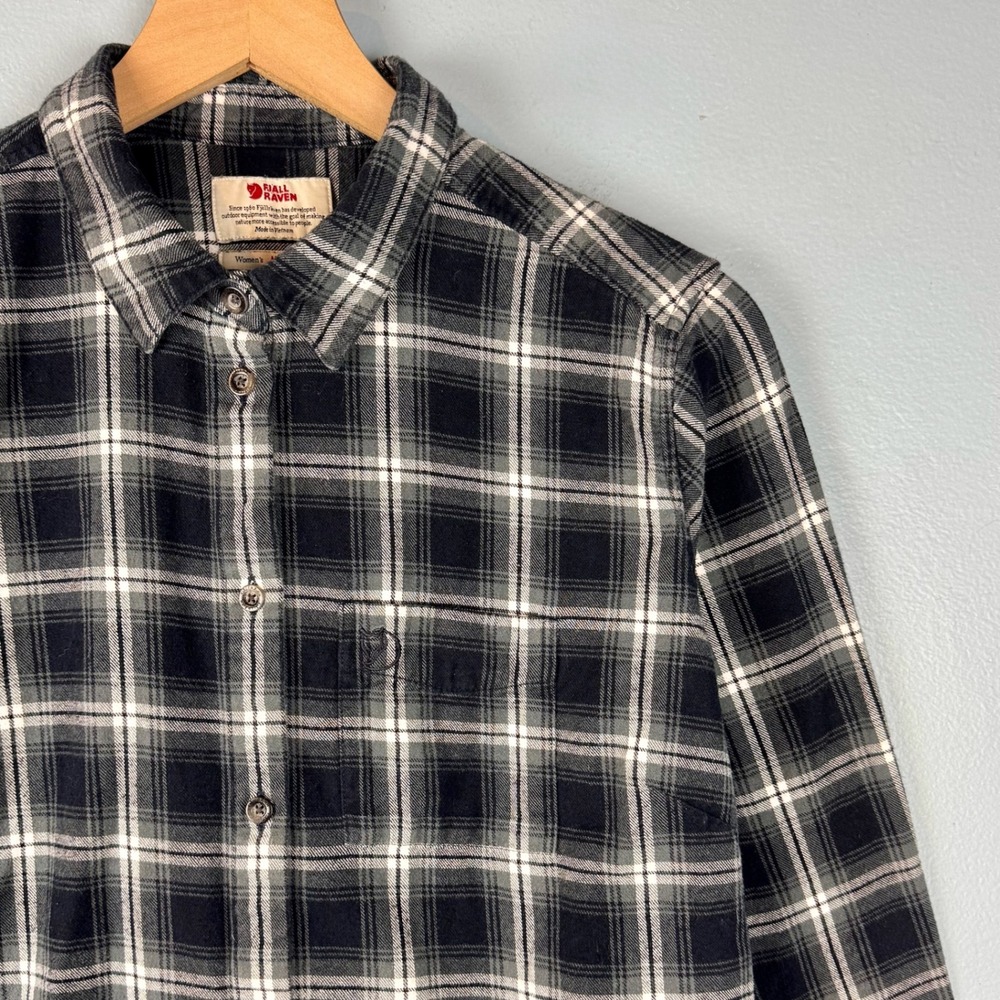 Fjallraven Ovik Black and White Plaid Button-Down Shirt Women’s Medium